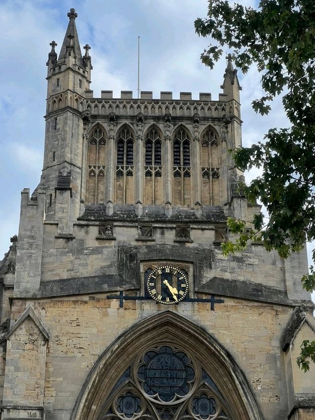 Bristol Halloween: Spooktacular Shenanigans! 👻 Bristol Halloween: Spooktacular Shenanigans! 👻