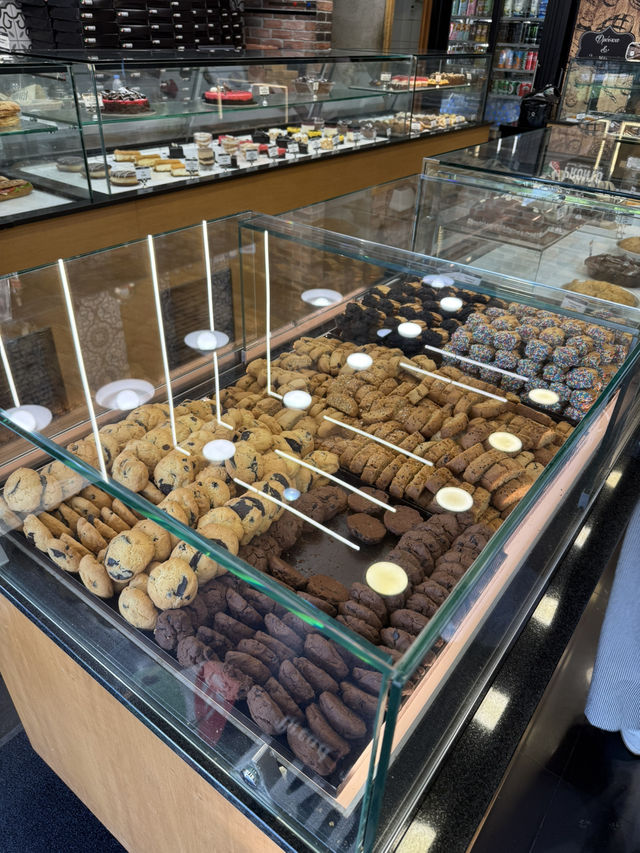 ☕️ Fresh Bakes & Comforting Coffee Moments at Pronto Pastry Bakery & Café 🥐