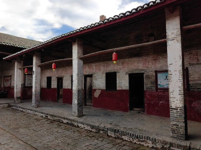 Guangdong Shixing Shixia Village Li Clan Ancestral Hall.