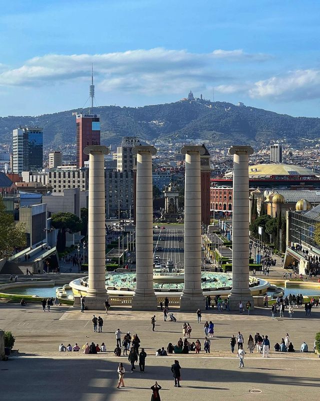 Barcelona: A City to Fall in Love with: Beaches, Mountains, and Vibrant Culture