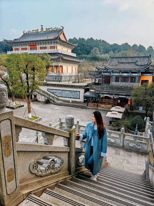 重庆の「小さな故宮」は主城の山林に隠れた千秋の古寺です