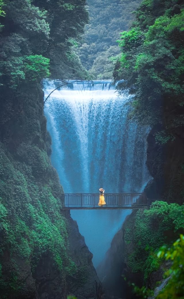 貴州瀑布 |飛流直下三千尺，疑是銀河落九天