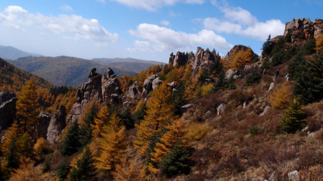 國慶芦芽山 草原+險峰 一處風景兩種風情