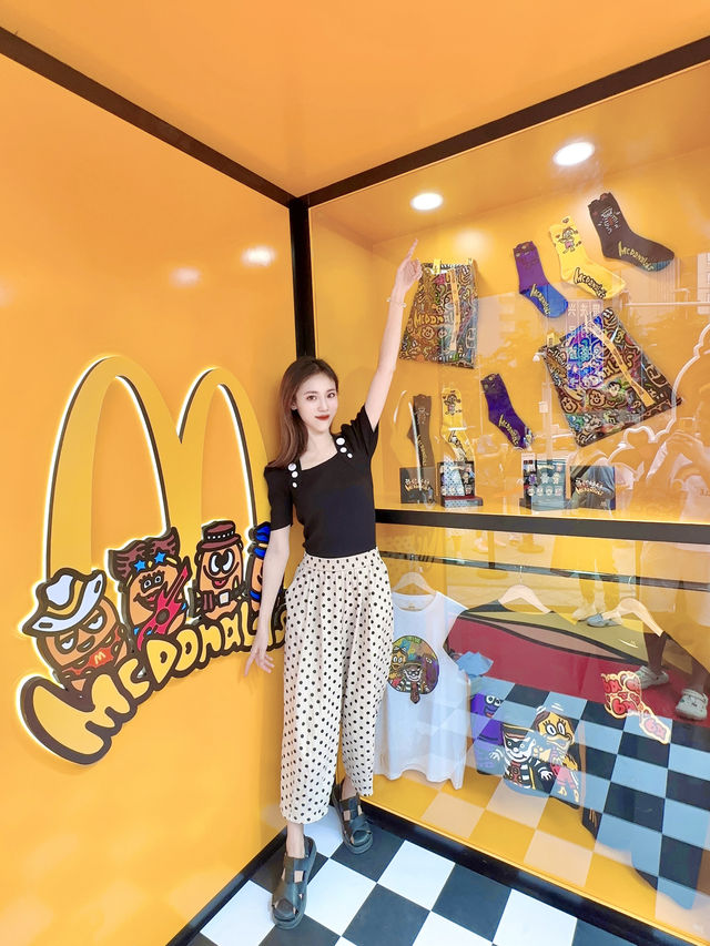 在Igc麥門xMr Doodle快閃展