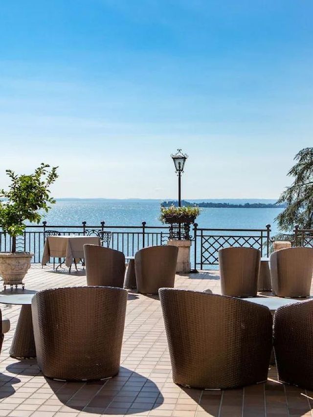 🌟✈️ Luxe Lombardy Lodgings: Villa Del Sogno's Best! 🏨💤