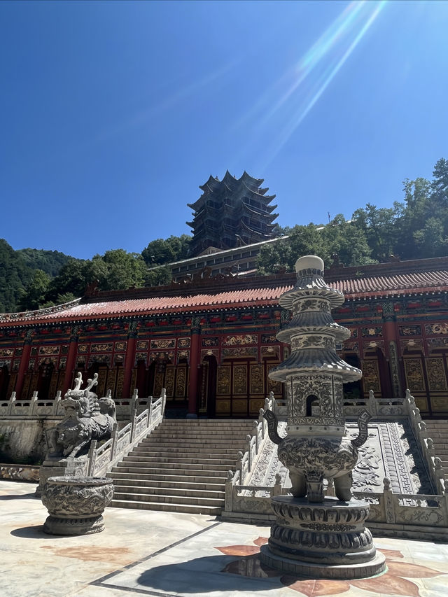 天水麻辣烫之行∣淨土寺，真的被驚豔到了！！！