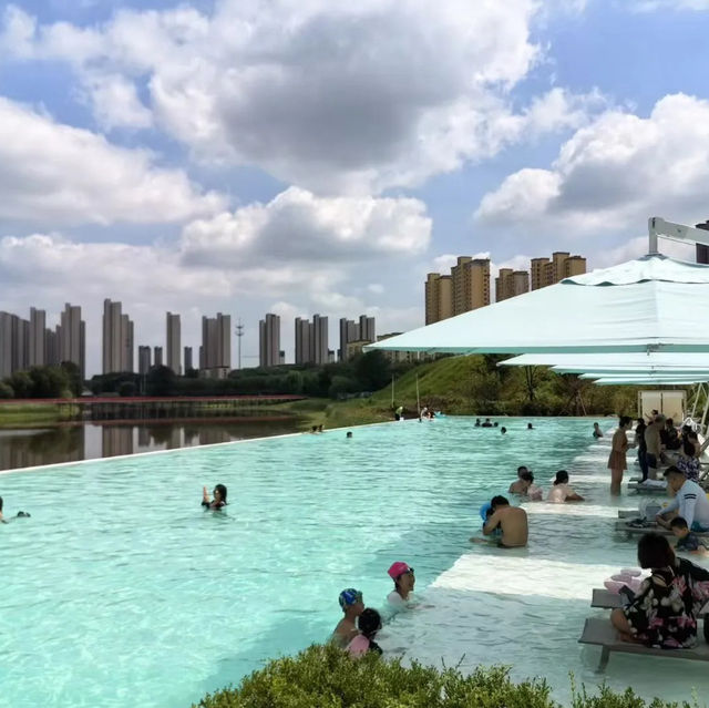 One of the largest hotspring in Northchina 