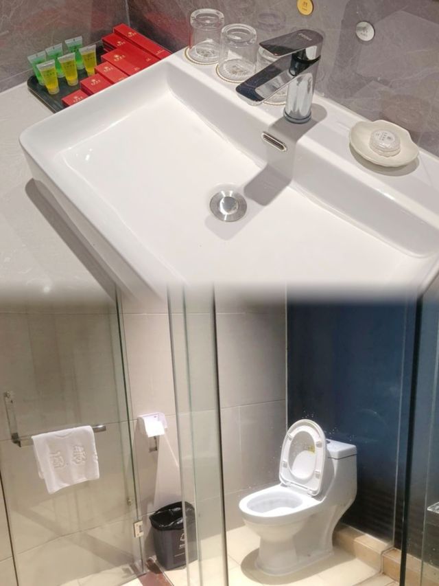 廣州美港酒店 | 邂逅都市中的寧靜港灣。