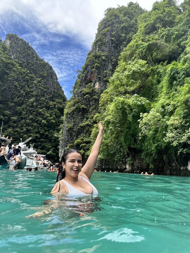 Exploring Pileh Lagoon: A Hidden Gem in Thailand’s Rainy Season 💚🩵