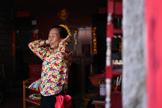 蟳埔女，行走在海上絲綢之路的「花園」。
