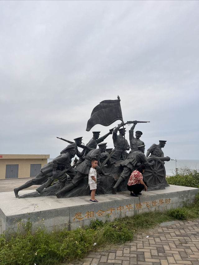 在汕尾陸豐追尋革命足跡。