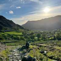 Friends Of mine Of a Girls groups Tour to Mountains /  GroupHiking 