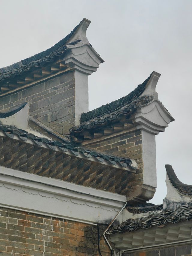 江西廣昌饒家堡雯峰書院。
