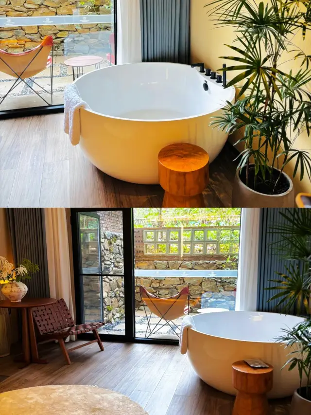 Qingshuitang Resort: Experience the natural world of color.