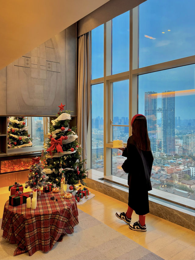 成都市中心！！高空聖誕節好浪漫！！