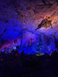 Mesmerizing Cave in Guilin! 🇨🇳