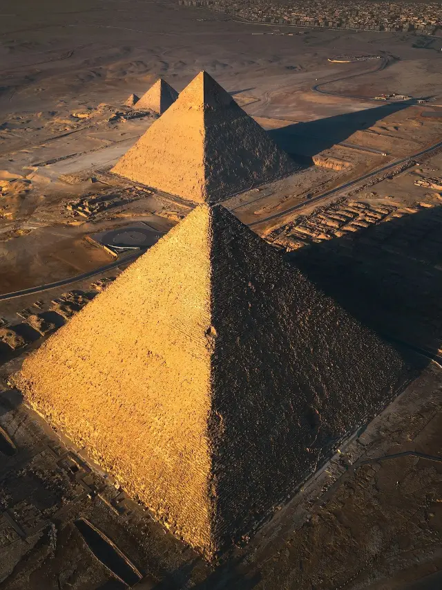 Travel with kids to Egypt and more! A super practical guide is a must-have.