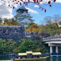 🇯🇵大阪城公園 天守閣 五彩秋葉與綿延山脈