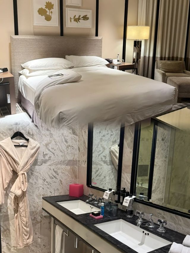 廣州W酒店｜住進未來！潮人必睡の賽博龐克天堂，出片率100%