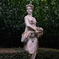 🗿 Statues in Fuxing Park: Art in the Heart of Shanghai