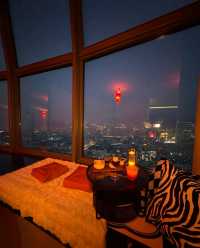 西寧小眾夜景打卡地高原明珠茶酒空間拍照指南