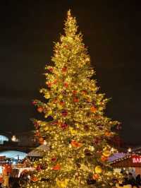 Magical Christmas Market Vibes in Paris’ 19th District 🎄✨