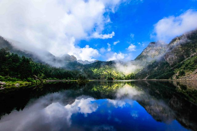 絕了!這座「東方阿爾卑斯」美到窒息雲海日出簡直封神! 絕了!這座「東方阿爾卑斯」美到窒息雲海日出簡直封神!