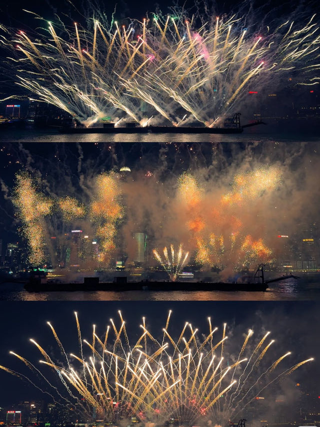 Hong Kong Christmas Vibes Are NEXT LEVEL! 🎄 Must-Visit Trees + Insta-Ready Spots 📸