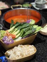 北京也能吃到現舂的！雲南野果酸湯火鍋，一口酸到景邁山