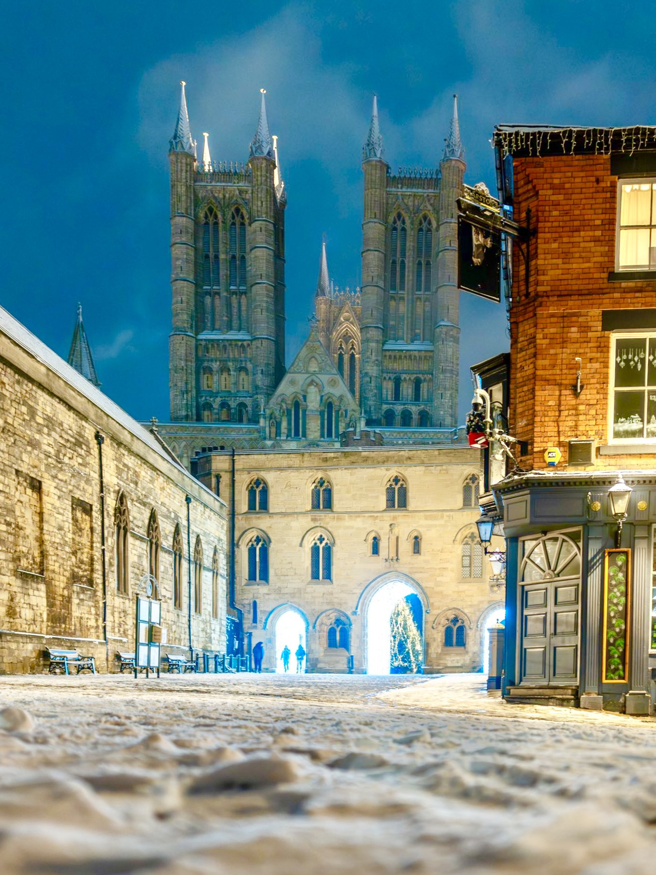 Lincoln's Uphill at Night
