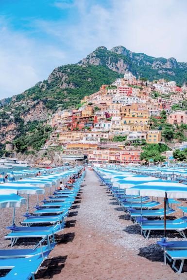 南イタリアのおとぎ話のような世界に足を踏み入れ、夏のレモンの風味を