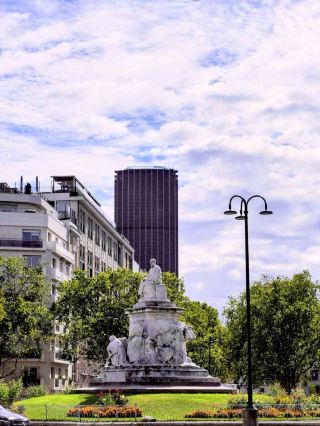 High-value 3-day European multi-country guide for 3k per person—save this now!