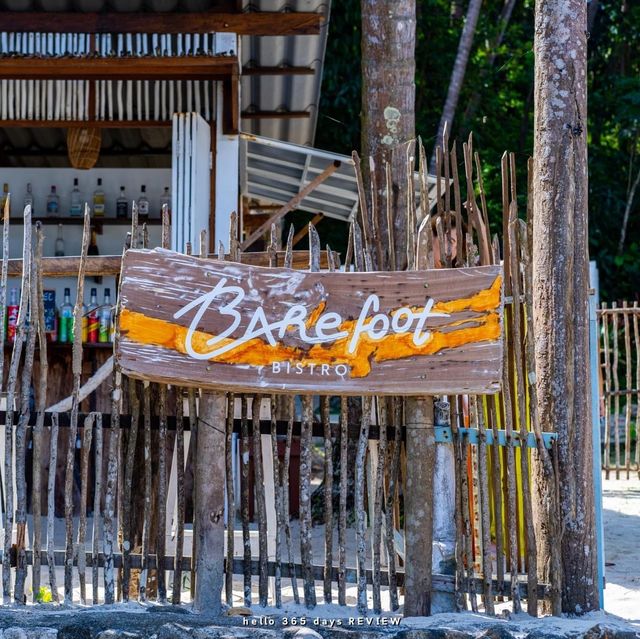 Freedom Beach x Barefoot Bistro ร้านชิลวิวทะเล