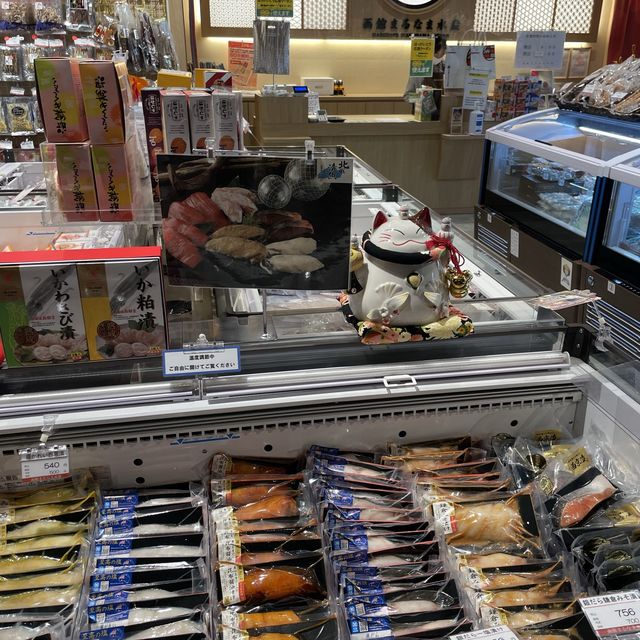【北海道】函館駅前にNewオープンした複合施設「ハコビバ」！