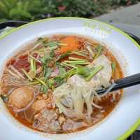 中環睇住林景食越南粉