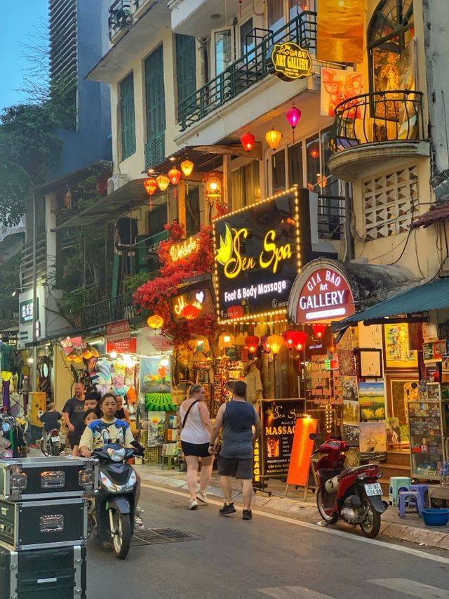 Hanoi Nights🇻🇳