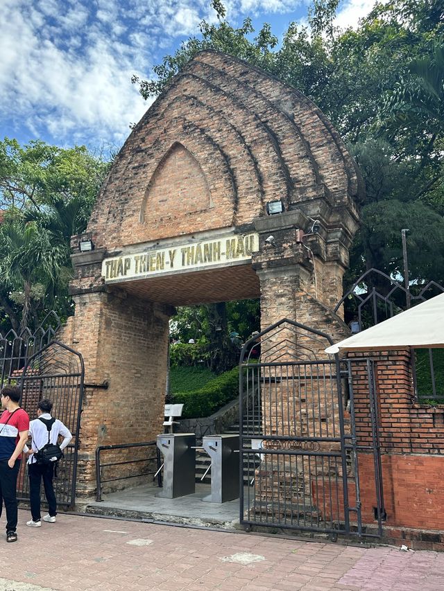 나트랑 대표 관광지, 포나가르 사원 🙇🏻‍♀️