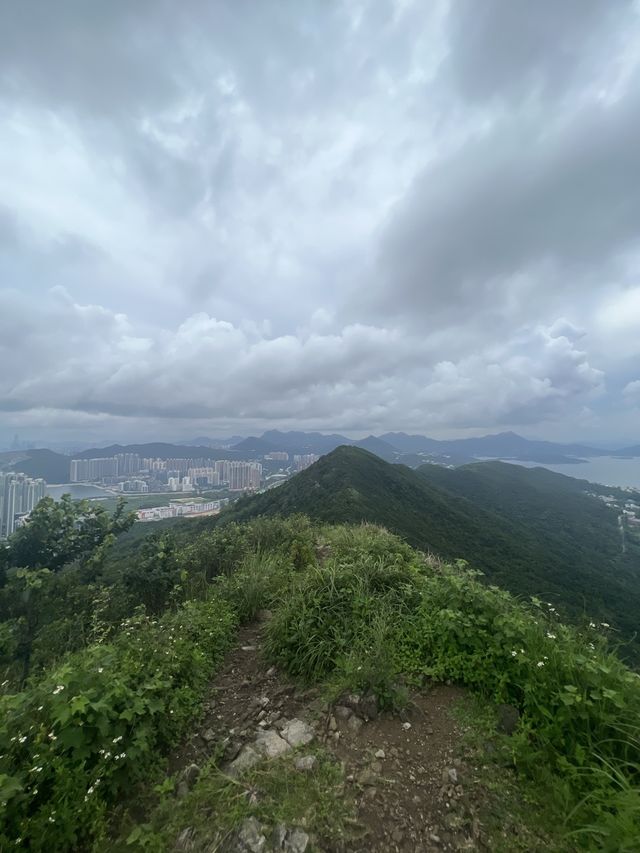 The fastest way to reach one of the top 3 sharpest peaks in Hong Kong