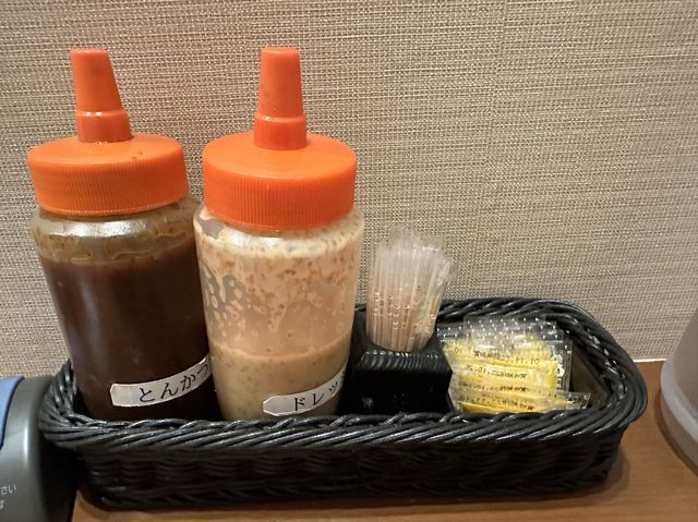 福岡・博多バスターミナル 。さすがにこれは注文できない『デカ盛りメニュー』がインパクト大『ぎおん亭』