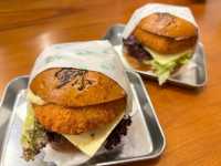 用騸牯牛黎做 Burger ？@ Cafe whale