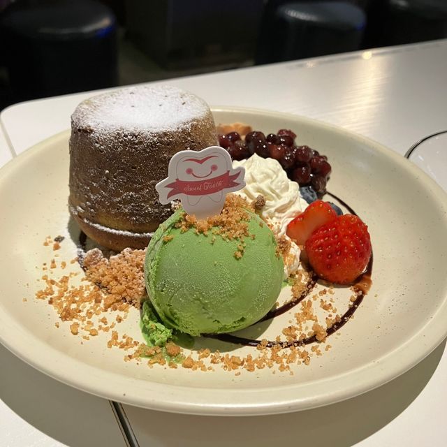 《甜品店開西餐廳 🍮有驚喜》