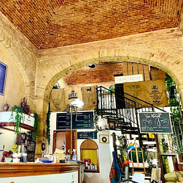 COZY CAFE WITH GREAT FOOD IN CAGLIARI!