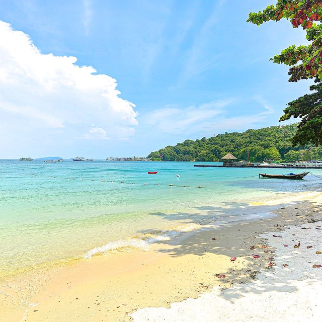Baan Ploy Sea