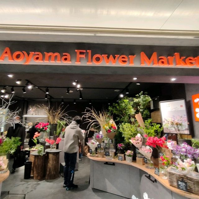 【大阪 なんば】なんばウォークに花屋さん✨サプライズにいかが😊