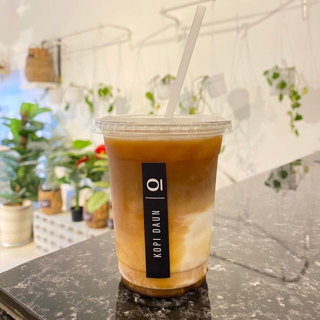 coffee time @ Kopi Daun Cafe