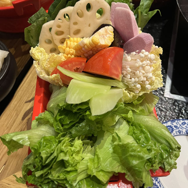 優雅宮廷風火鍋店