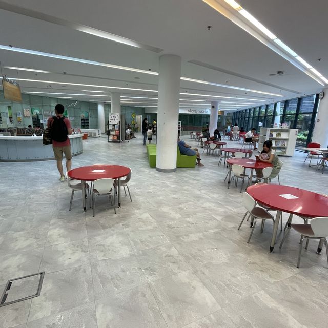 澳門氹仔圖書館📚