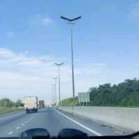 PULAU INDAH HIGHWAY WITH GREEN AND BLUE VIEW