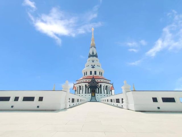 “พิพิธภัณฑ์ธรรมเจดีย์ฯ หลวงตามหาบัว” 🙏🏻🙏🏻