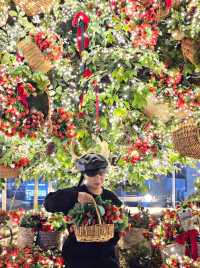 트리에 딸기가 주렁주렁열린 인천의 바다앞테라스 카피🍓🎄 